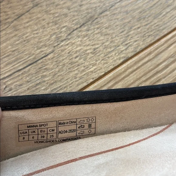 Vionic Minna Spot Ballet Flats Sz 8 Women's Black Patent Toes Comfort Animal - Picture 7 of 8